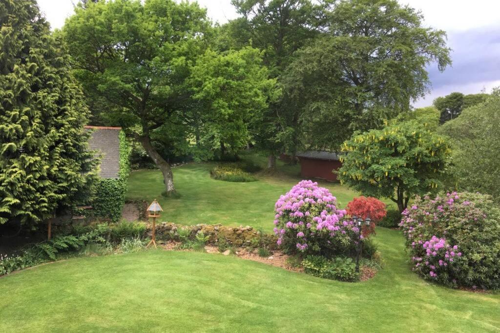Serene Countryside Home With Manicured Gardens Stonehaven Buitenkant foto